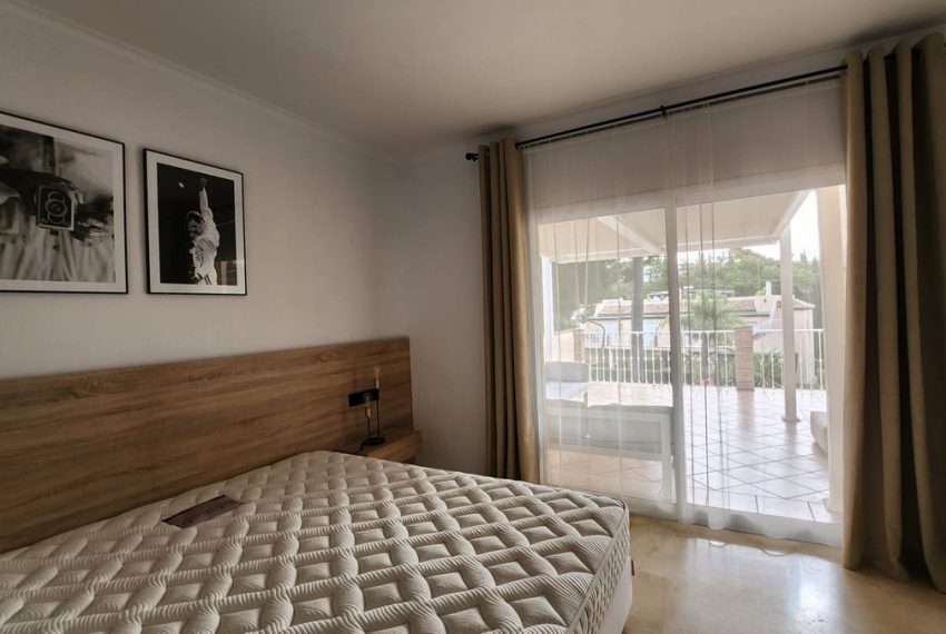 R4922605-Apartment-For-Sale-Las-Brisas-Penthouse-3-Beds-170-Built-12