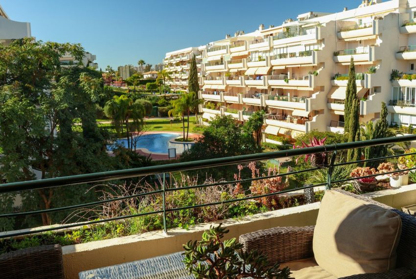 R4929736-Apartment-For-Sale-Guadalmina-Alta-Middle-Floor-2-Beds-140-Built