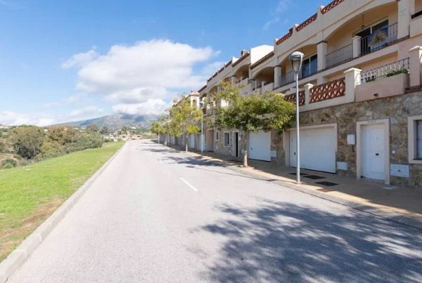 R4929946-Villa-For-Sale-Mijas-Golf-Semi-Detached-3-Beds-318-Built-2