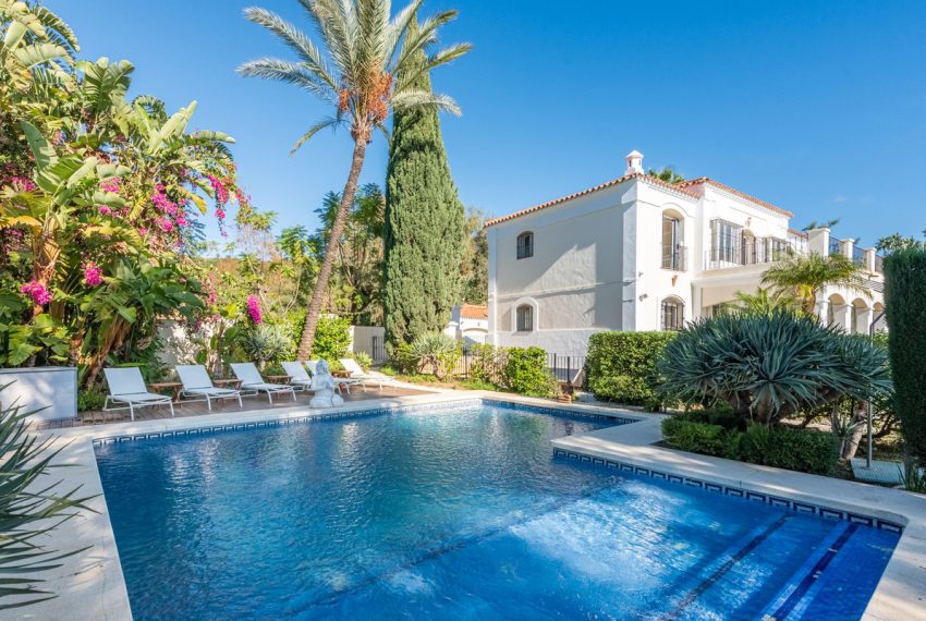 R4930921-Villa-For-Sale-Benahavis-Detached-5-Beds-403-Built-2