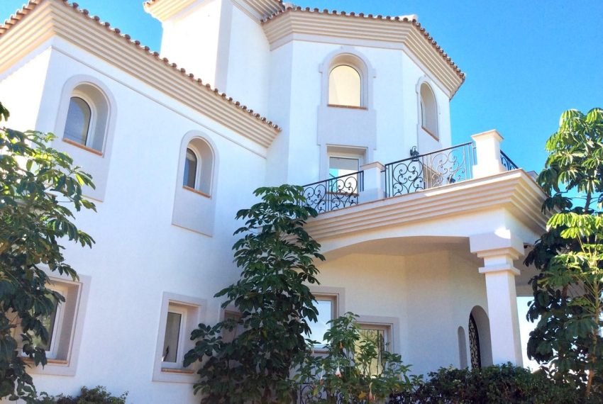 R4935409-Villa-For-Sale-Los-Flamingos-Detached-7-Beds-924-Built-3