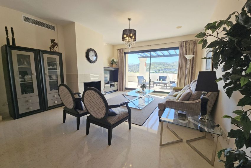 R4936195-Apartment-For-Sale-Benahavis-Penthouse-Duplex-3-Beds-194-Built-2