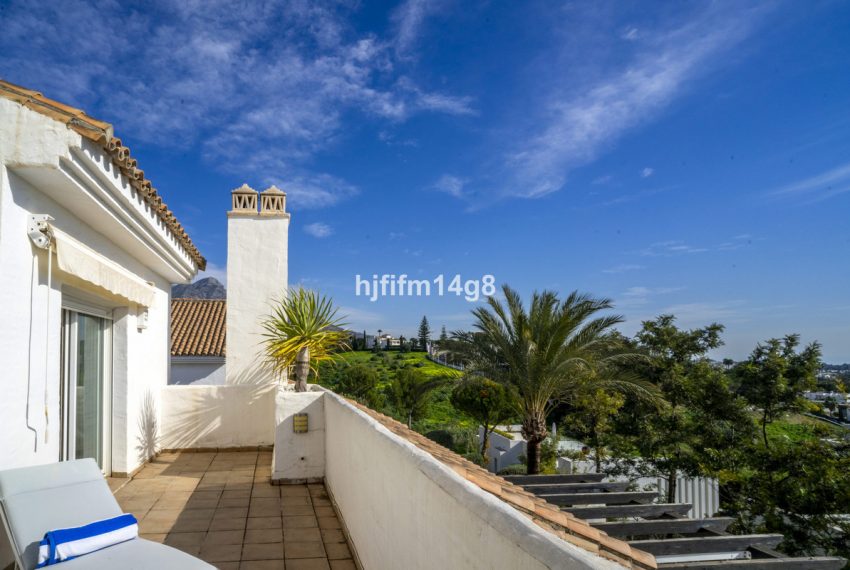 R4936453-Apartment-For-Sale-Nueva-Andalucia-Penthouse-2-Beds-149-Built-11