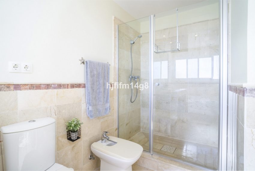 R4936453-Apartment-For-Sale-Nueva-Andalucia-Penthouse-2-Beds-149-Built-15