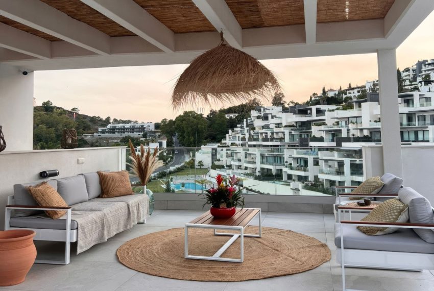 R4940677-Apartment-For-Sale-Benahavis-Penthouse-2-Beds-71-Built-1