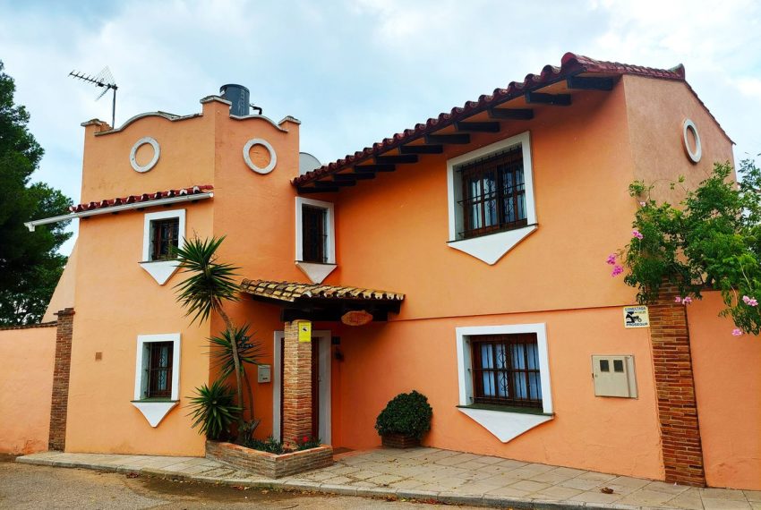 R4940755-Villa-For-Sale-Cancelada-Detached-3-Beds-320-Built