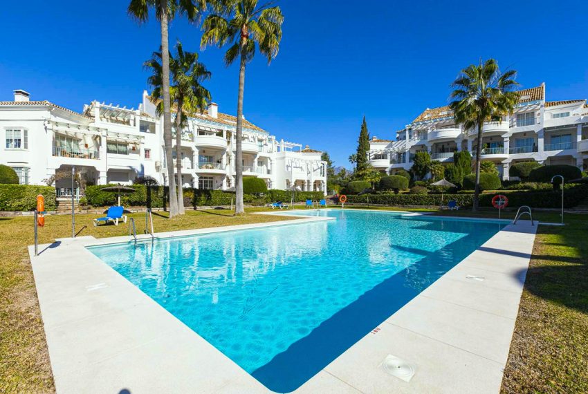 R4941268-Townhouse-For-Sale-Guadalmina-Alta-Terraced-4-Beds-195-Built-1