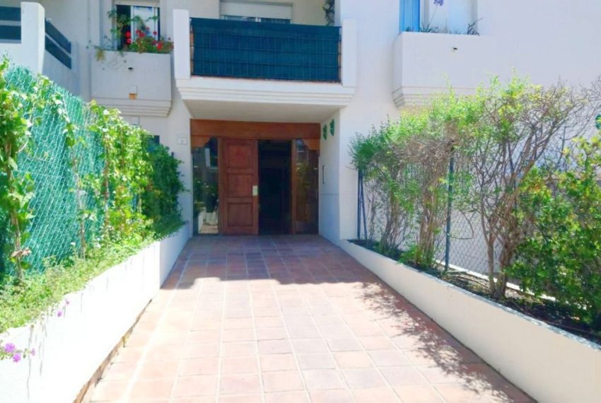 R4942528-Apartment-For-Sale-Nueva-Andalucia-Middle-Floor-2-Beds-76-Built-2