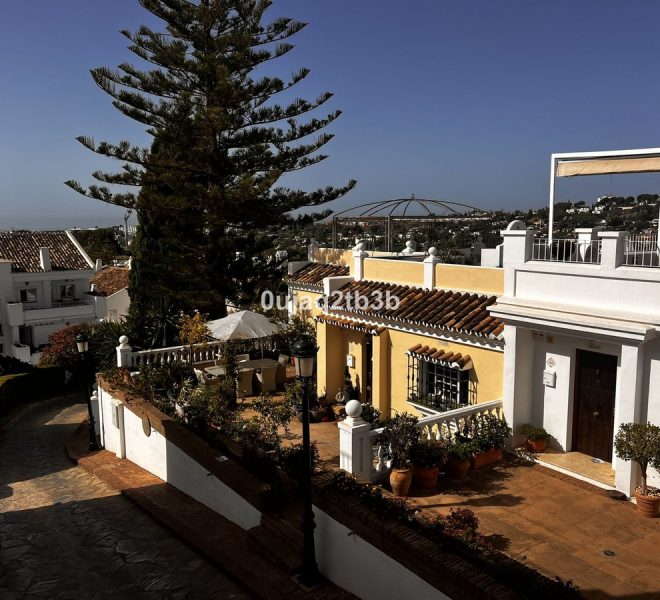 R4242037-Image 1-Terraced - 3 Beds - 156 Built