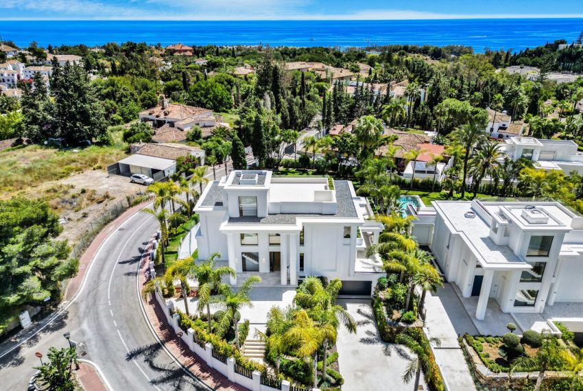 R4286461-Villa-For-Sale-Marbella-Detached-6-Beds-641-Built-5