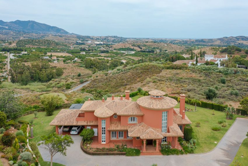 R4334530-Villa-For-Sale-La-Cala-de-Mijas-Detached-5-Beds-623-Built-1