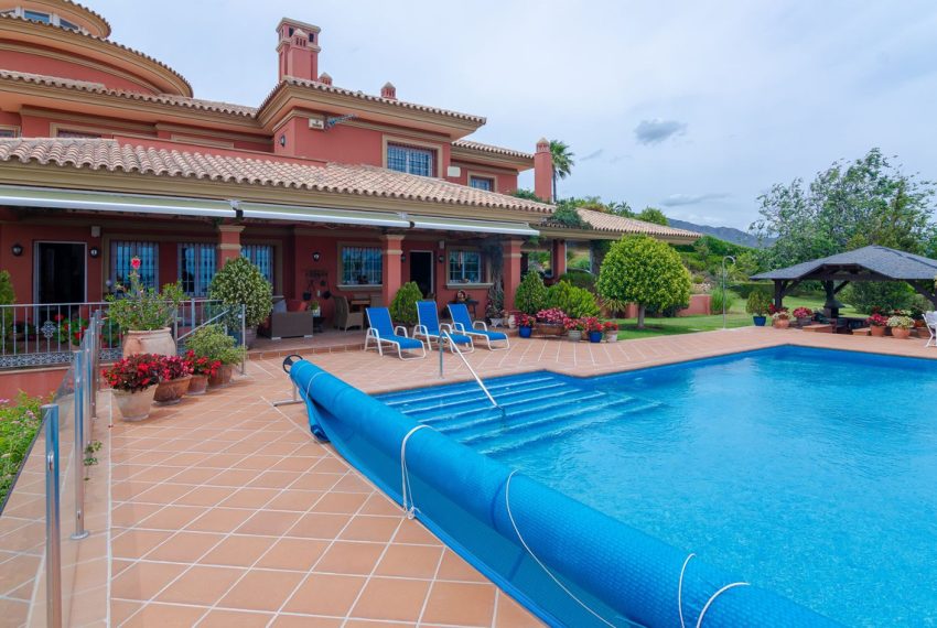 R4334530-Villa-For-Sale-La-Cala-de-Mijas-Detached-5-Beds-623-Built-4