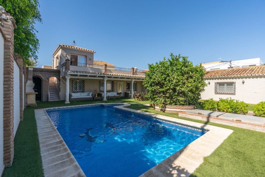 R4403023-Villa-For-Sale-San-Pedro-de-Alcantara-Detached-5-Beds-233-Built-15