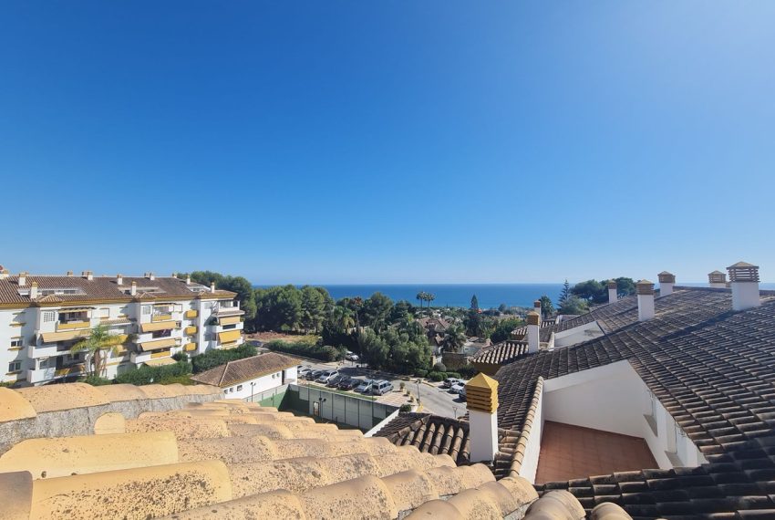 R4432117-Apartment-For-Sale-Nagueles-Penthouse-Duplex-3-Beds-120-Built-5