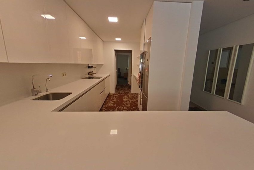 R4434976-Apartment-For-Sale-Nueva-Andalucia-Ground-Floor-4-Beds-177-Built-19