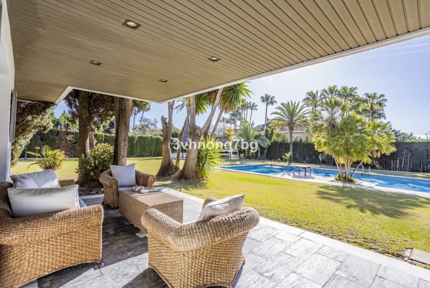 R4631692-Villa-For-Sale-Guadalmina-Baja-Detached-11-Beds-1454-Built-6