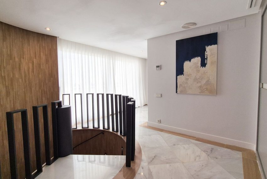 R4639708-Apartment-For-Sale-Marbella-Penthouse-Duplex-3-Beds-220-Built-19