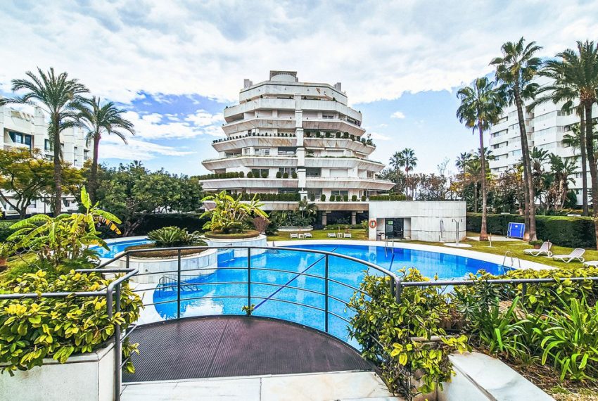 R4639708-Apartment-For-Sale-Marbella-Penthouse-Duplex-3-Beds-220-Built