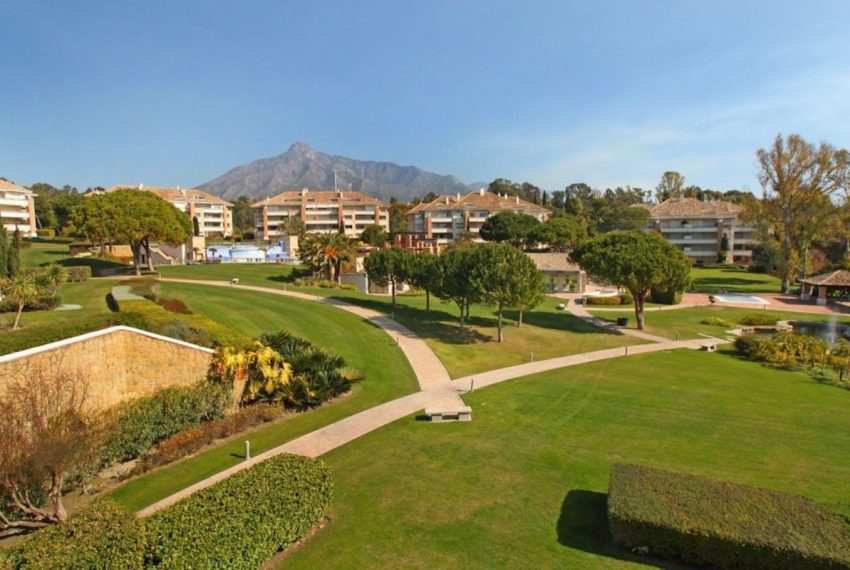 R4657513-Apartment-For-Sale-Marbella-Penthouse-Duplex-4-Beds-220-Built-2