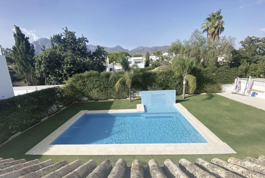 R4672168-Villa-For-Sale-Marbella-Detached-13-Beds-1002-Built-3