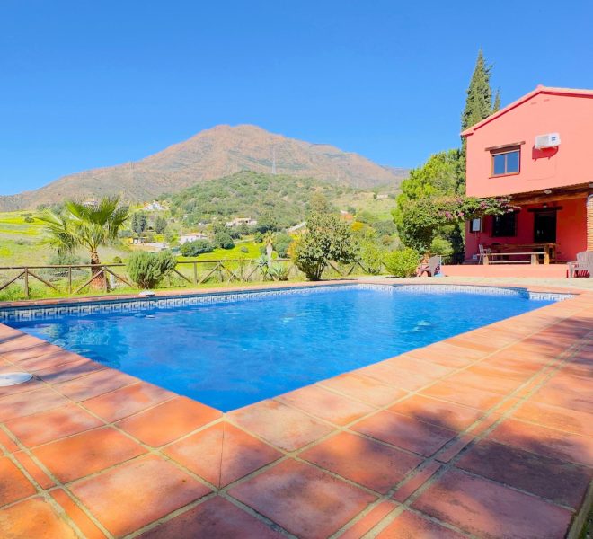 R4676590-Image 1-Finca - 3 Beds - 170 Built