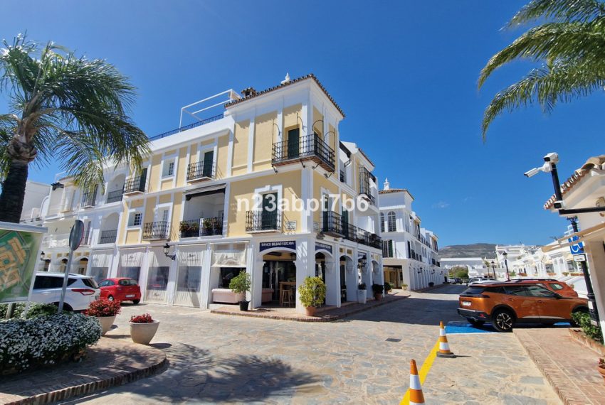 R4693786-Townhouse-For-Sale-Nueva-Andalucia-Terraced-2-Beds-156-Built-10