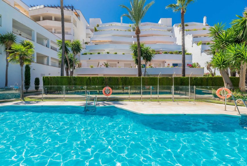 R4694770-Apartment-For-Sale-Nueva-Andalucia-Middle-Floor-4-Beds-103-Built-19