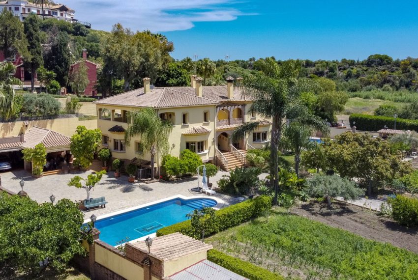 R4721041-Villa-For-Sale-Benahavis-Detached-10-Beds-1099-Built-12