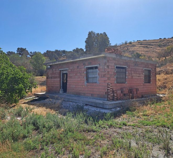 R4784107-Image 1-Finca - 2 Beds - 65 Built