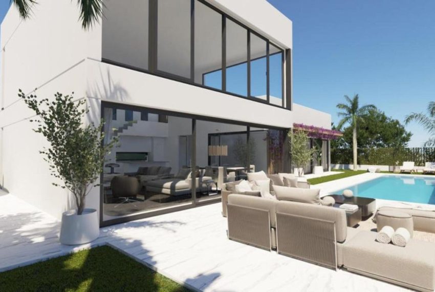 R4789984-Villa-For-Sale-Estepona-Detached-4-Beds-300-Built-1