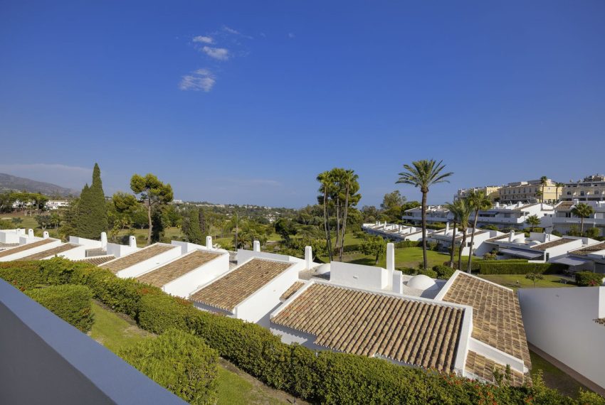 R4830628-Apartment-For-Sale-Nueva-Andalucia-Penthouse-3-Beds-109-Built-10