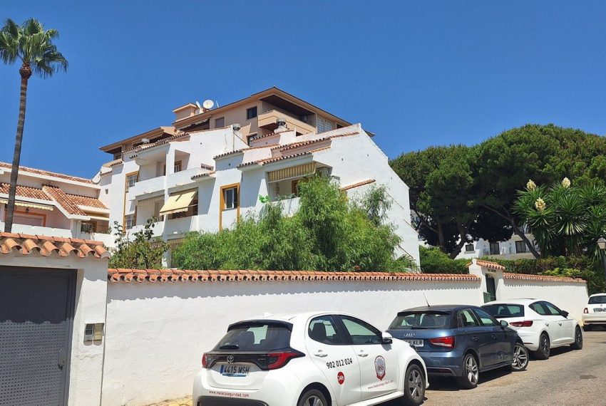 R4848457-Apartment-For-Sale-Nueva-Andalucia-Middle-Floor-2-Beds-56-Built-1