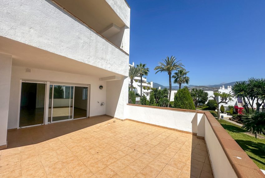 R4867117-Apartment-For-Sale-Nueva-Andalucia-Middle-Floor-2-Beds-99-Built-4