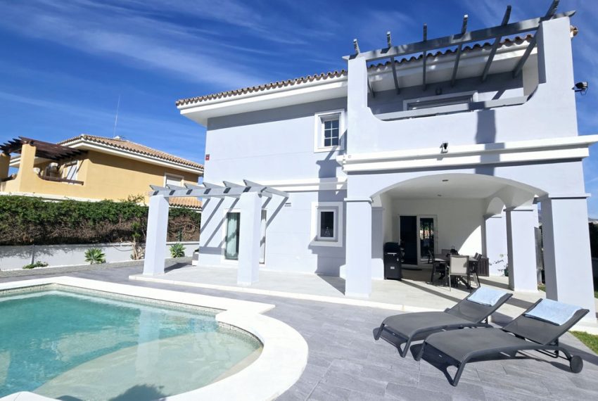 R4885288-Villa-For-Sale-La-Cala-Hills-Detached-5-Beds-310-Built-1