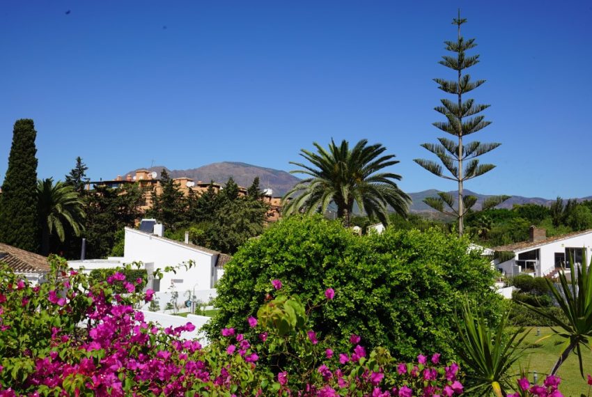 R4885558-Villa-For-Sale-Estepona-Detached-2-Beds-100-Built-4