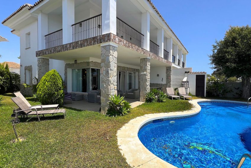 R4887964-Villa-For-Sale-La-Mairena-Semi-Detached-5-Beds-287-Built-3