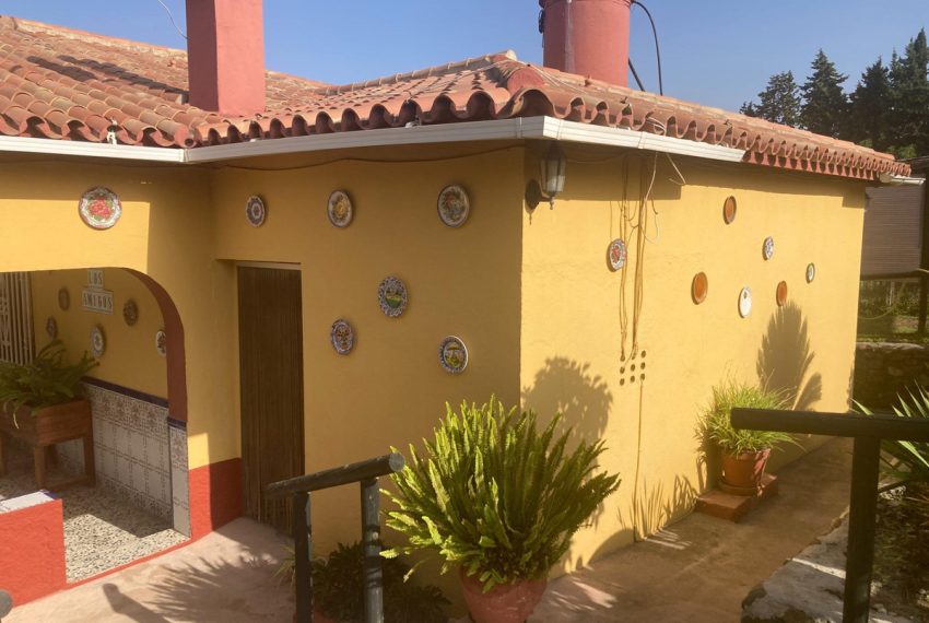 R4893433-Villa-For-Sale-Estepona-Detached-3-Beds-140-Built-4