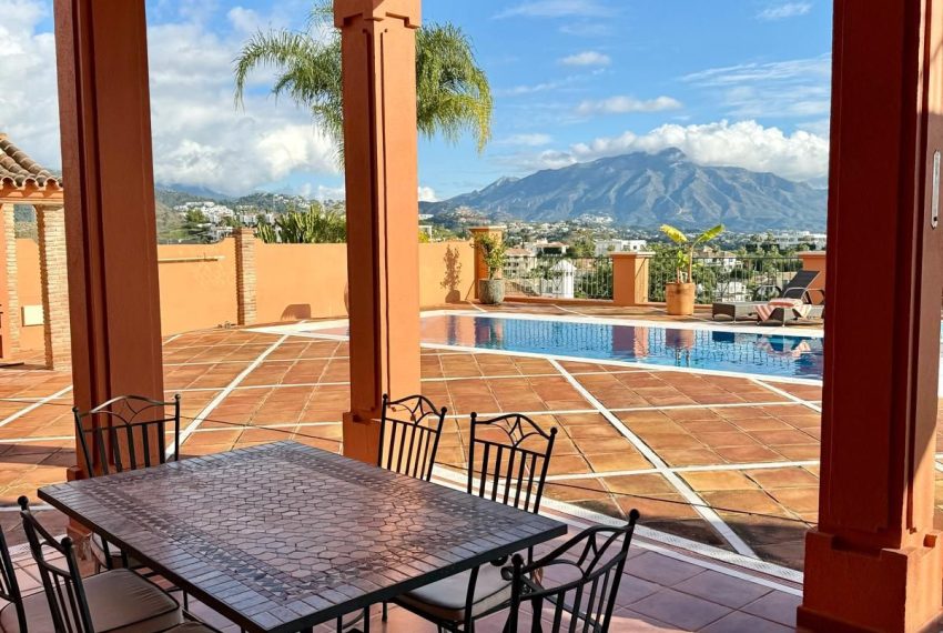 R4894894-Villa-For-Sale-Benahavis-Detached-5-Beds-761-Built-1