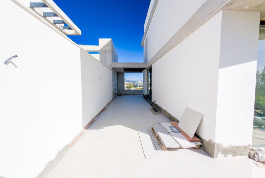 R4900186-Villa-For-Sale-Nueva-Andalucia-Detached-4-Beds-268-Built-5