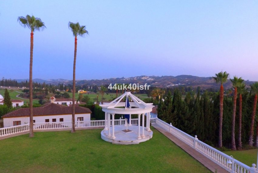 R4903390-Villa-For-Sale-Mijas-Golf-Detached-8-Beds-1064-Built-4