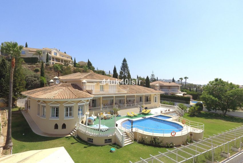 R4903390-Villa-For-Sale-Mijas-Golf-Detached-8-Beds-1064-Built-9