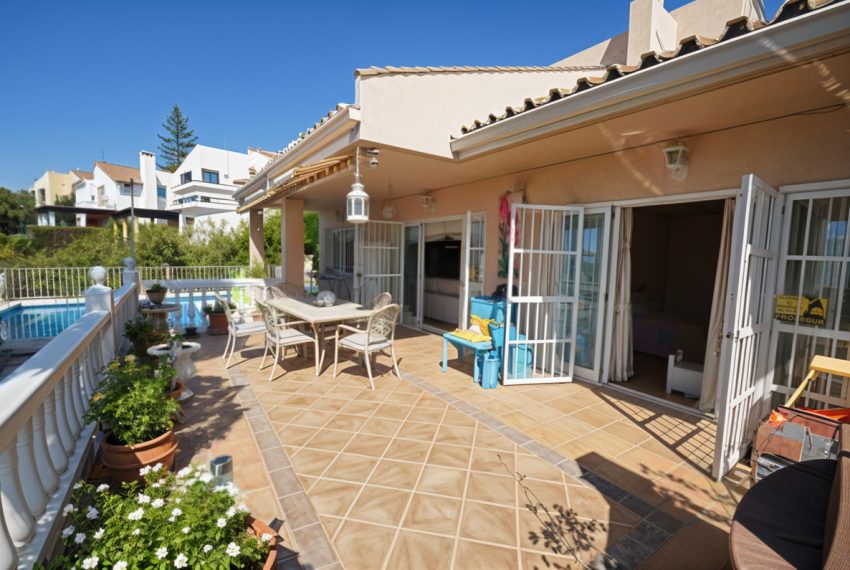 R4905523-Villa-For-Sale-Estepona-Detached-4-Beds-250-Built-10