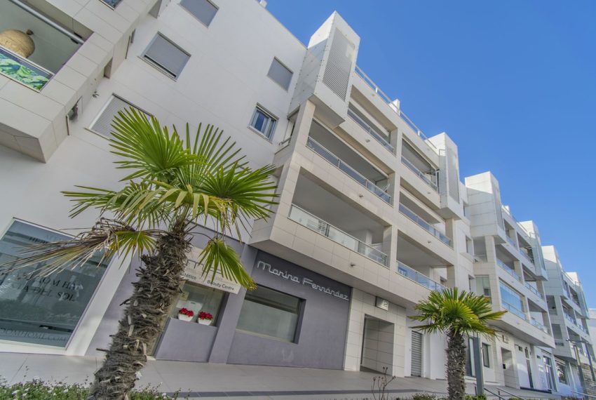 R4908562-Apartment-For-Sale-San-Pedro-de-Alcantara-Ground-Floor-2-Beds-94-Built-4