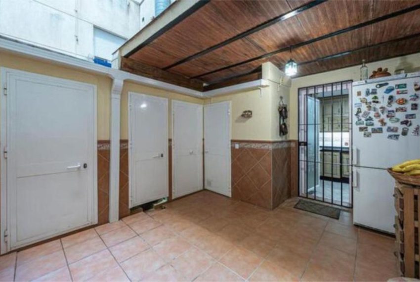 R4909003-Apartment-For-Sale-Nueva-Andalucia-Ground-Floor-3-Beds-90-Built-8