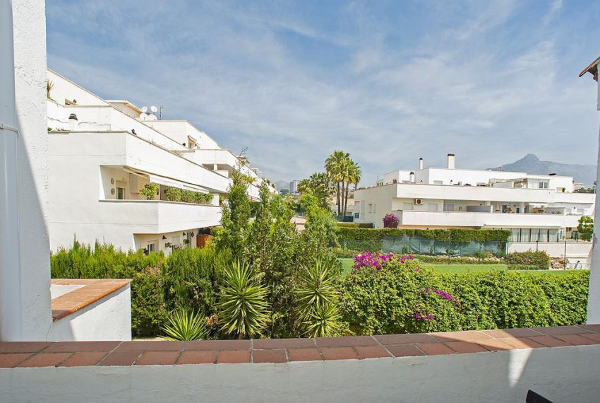 R4909336-Townhouse-For-Sale-Nueva-Andalucia-Terraced-4-Beds-172-Built-6