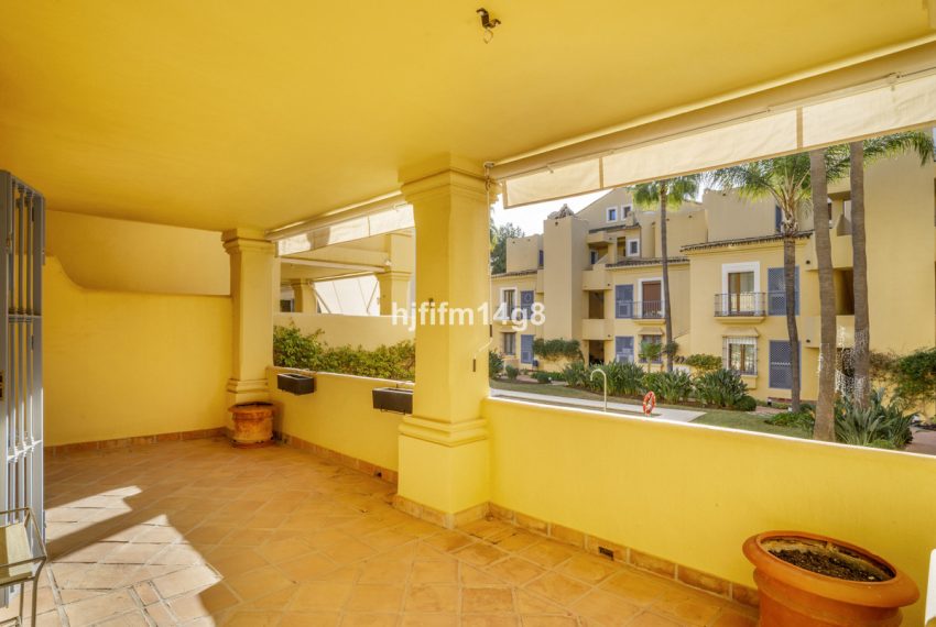 R4918381-Apartment-For-Sale-The-Golden-Mile-Ground-Floor-3-Beds-108-Built-1