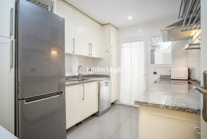 R4918381-Apartment-For-Sale-The-Golden-Mile-Ground-Floor-3-Beds-108-Built-8