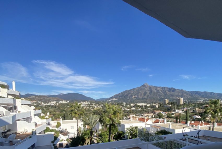 R4926313-Apartment-For-Sale-Nueva-Andalucia-Middle-Floor-2-Beds-99-Built