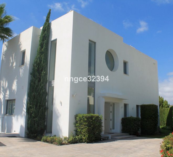 R4929604-Image 1-Detached - 4 Beds - 539 Built