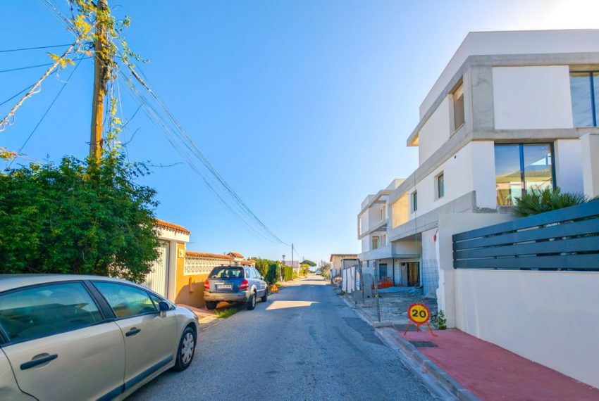 R4930015-Villa-For-Sale-Nueva-Andalucia-Detached-5-Beds-287-Built-16